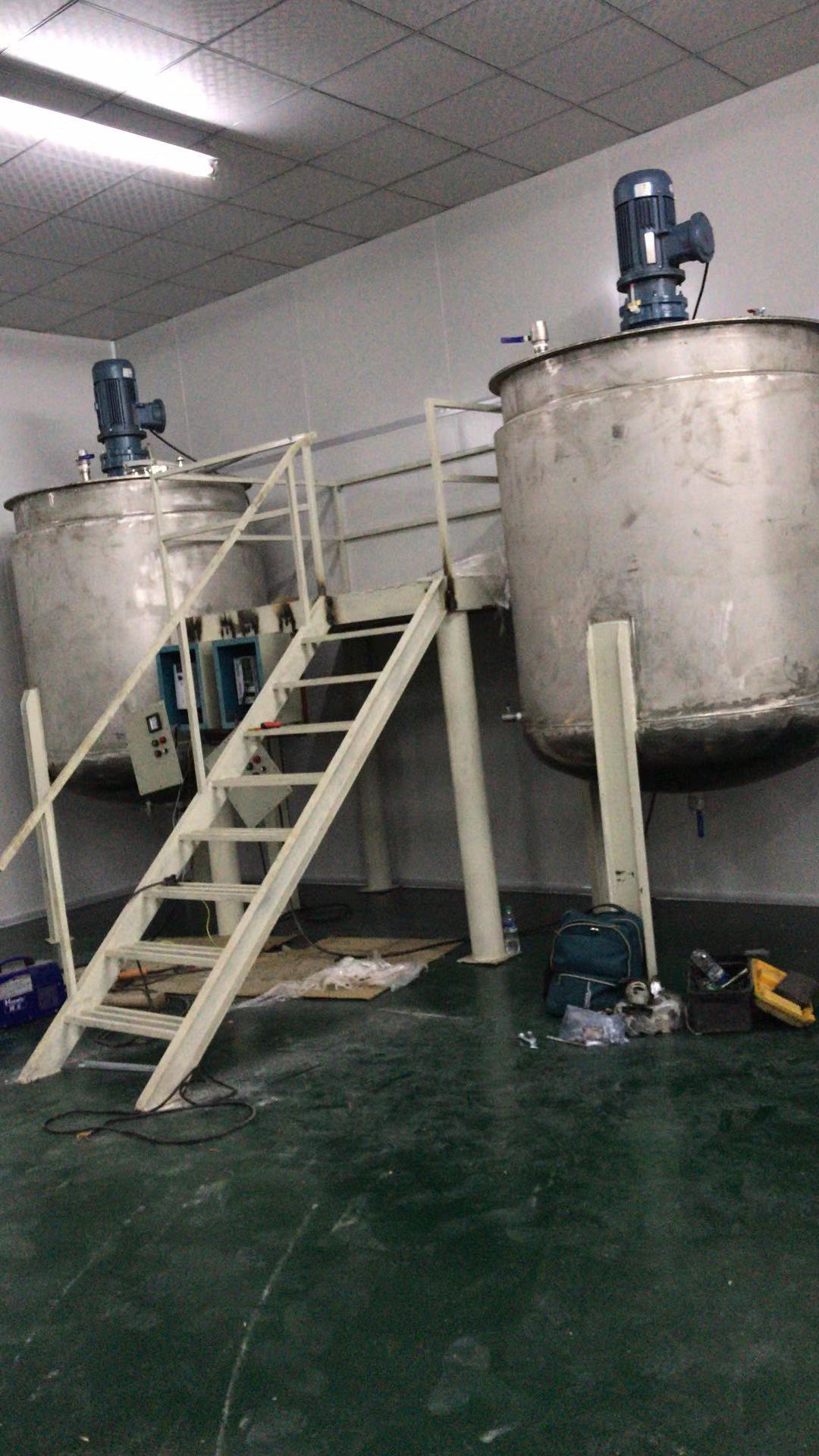 東尚機械制造（客戶定制2500L反應釜）